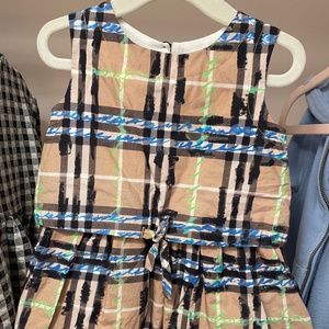 Burberry baby girl dress - 6M